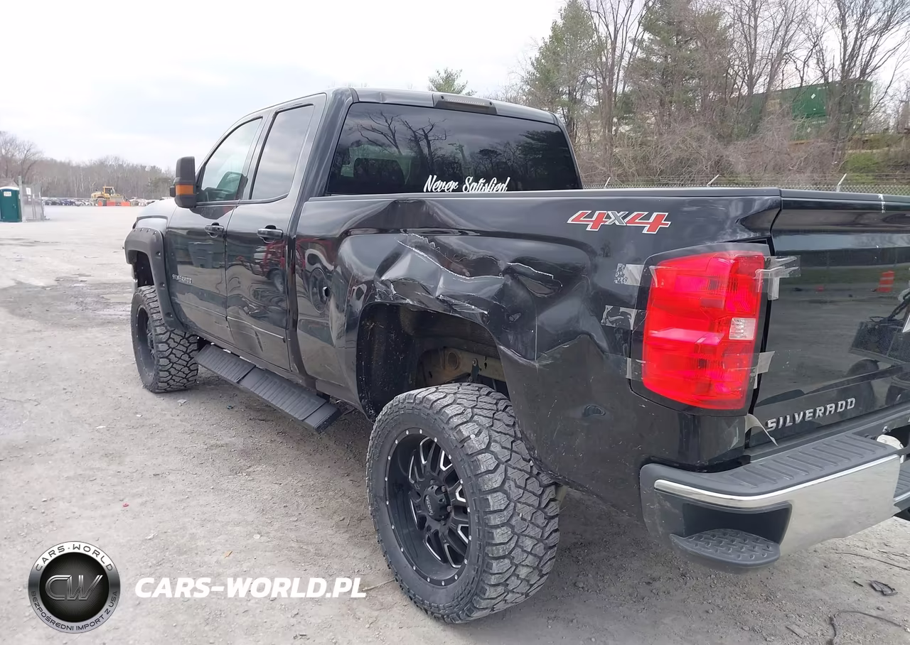 2015 Chevrolet Silverado 1500 1Lt VIN:1GCVKREC0FZ206186 - 3