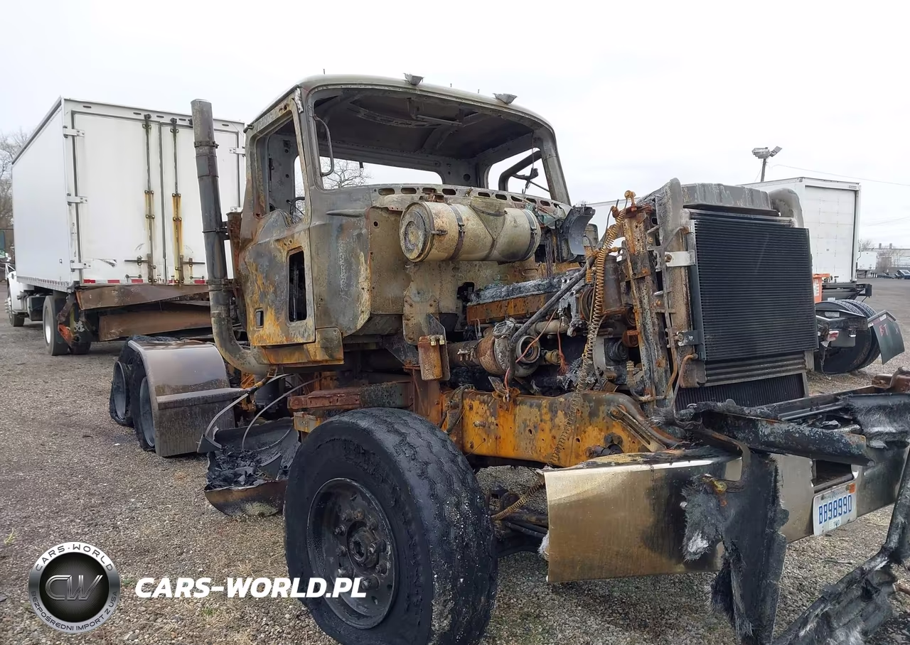 2005 Mack 700 Cl700 VIN:1M1AD65Y75M001687 - 2