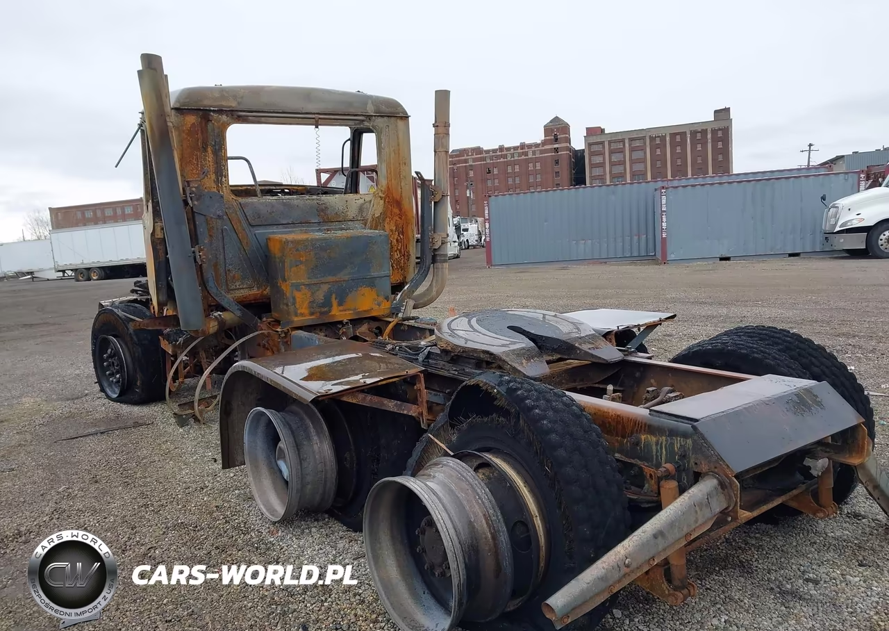 2005 Mack 700 Cl700 VIN:1M1AD65Y75M001687 - 4