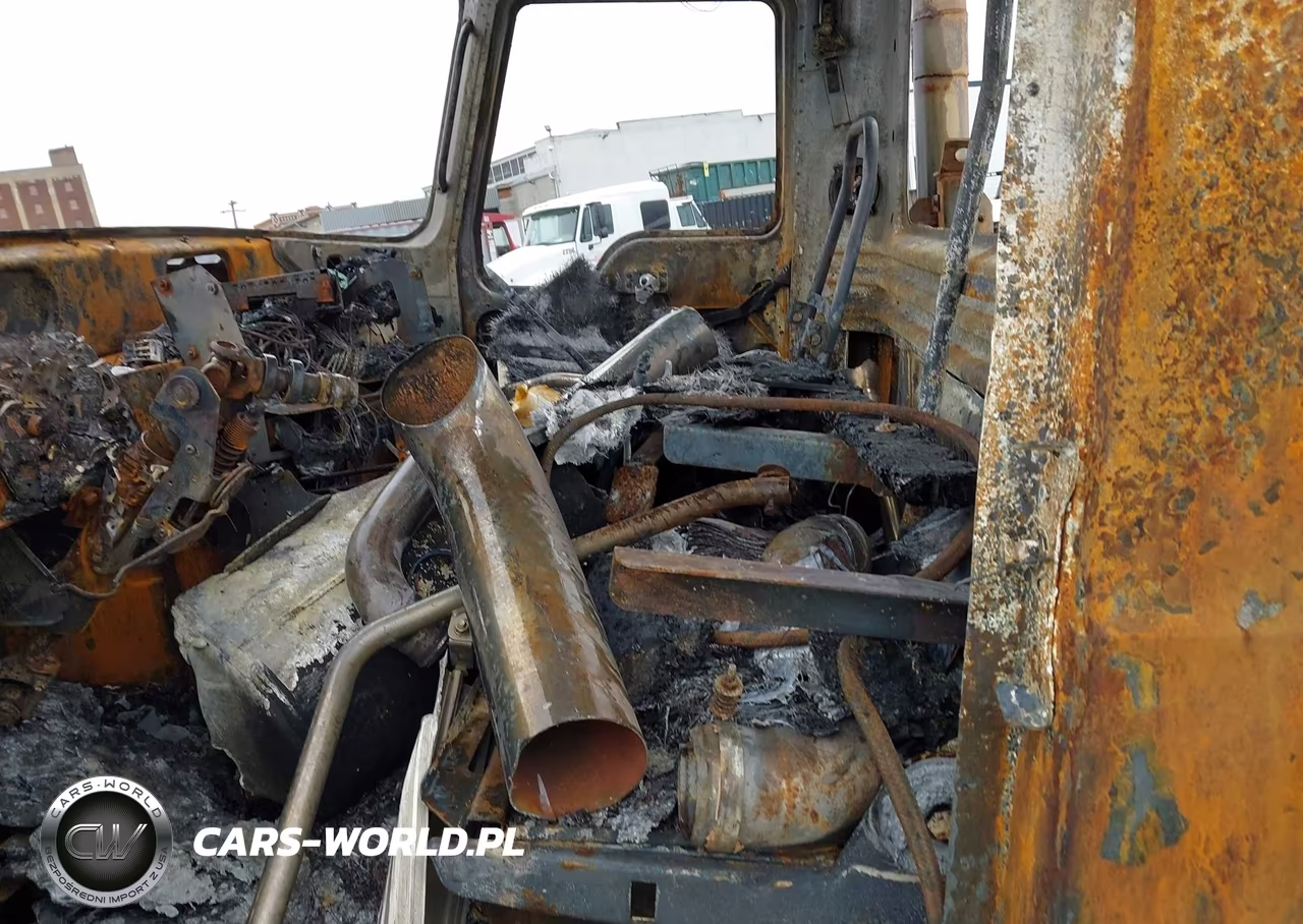 2005 Mack 700 Cl700 VIN:1M1AD65Y75M001687 - 5