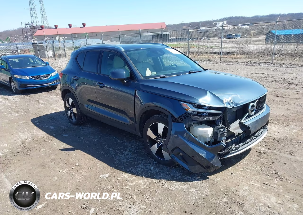 2021 Volvo Xc40 T5 Momentum