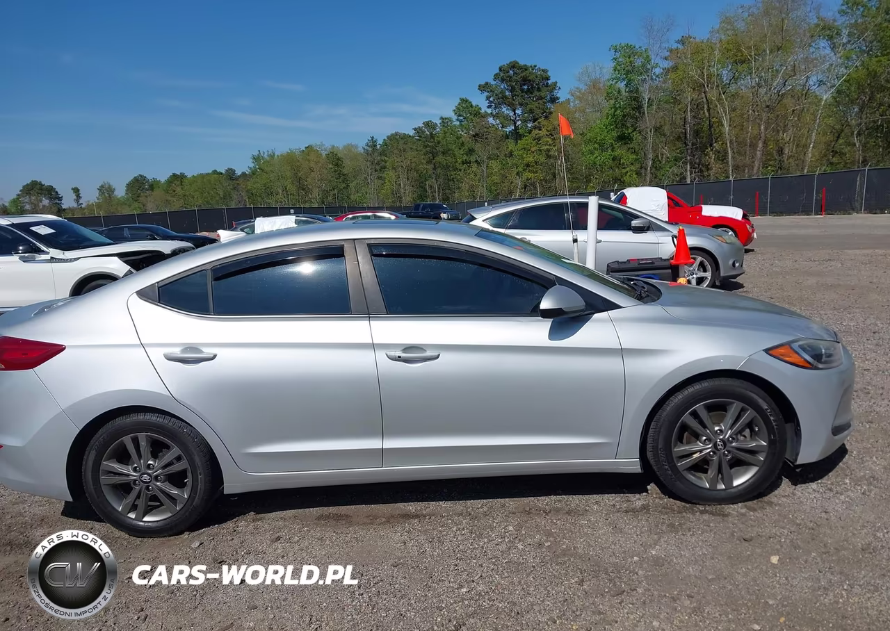 2017 Hyundai Elantra Value Edition VIN:5NPD84LF7HH207372 - 13