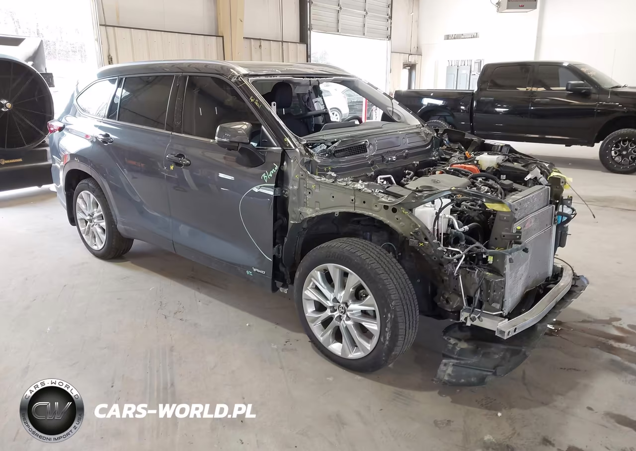 2025 Toyota Highlander Hybrid Limited