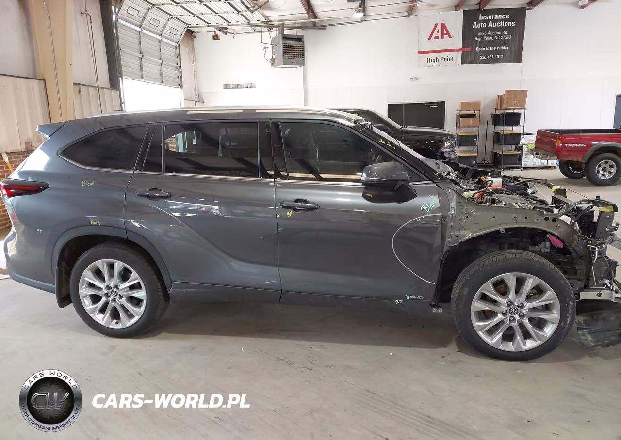 2025 Toyota Highlander Hybrid Limited VIN:5TDXBRCH2SS676206 - 14