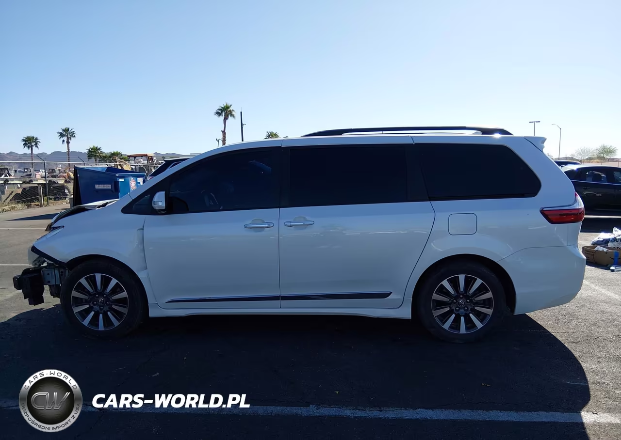 2018 Toyota Sienna Limited Premium 7 Passenger VIN:5TDYZ3DC6JS940980 - 15