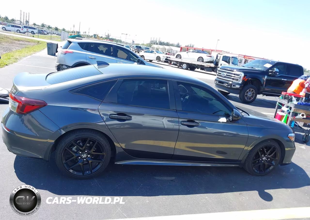 2025 Honda Civic Sport VIN:2HGFE2F56SH500884 - 13