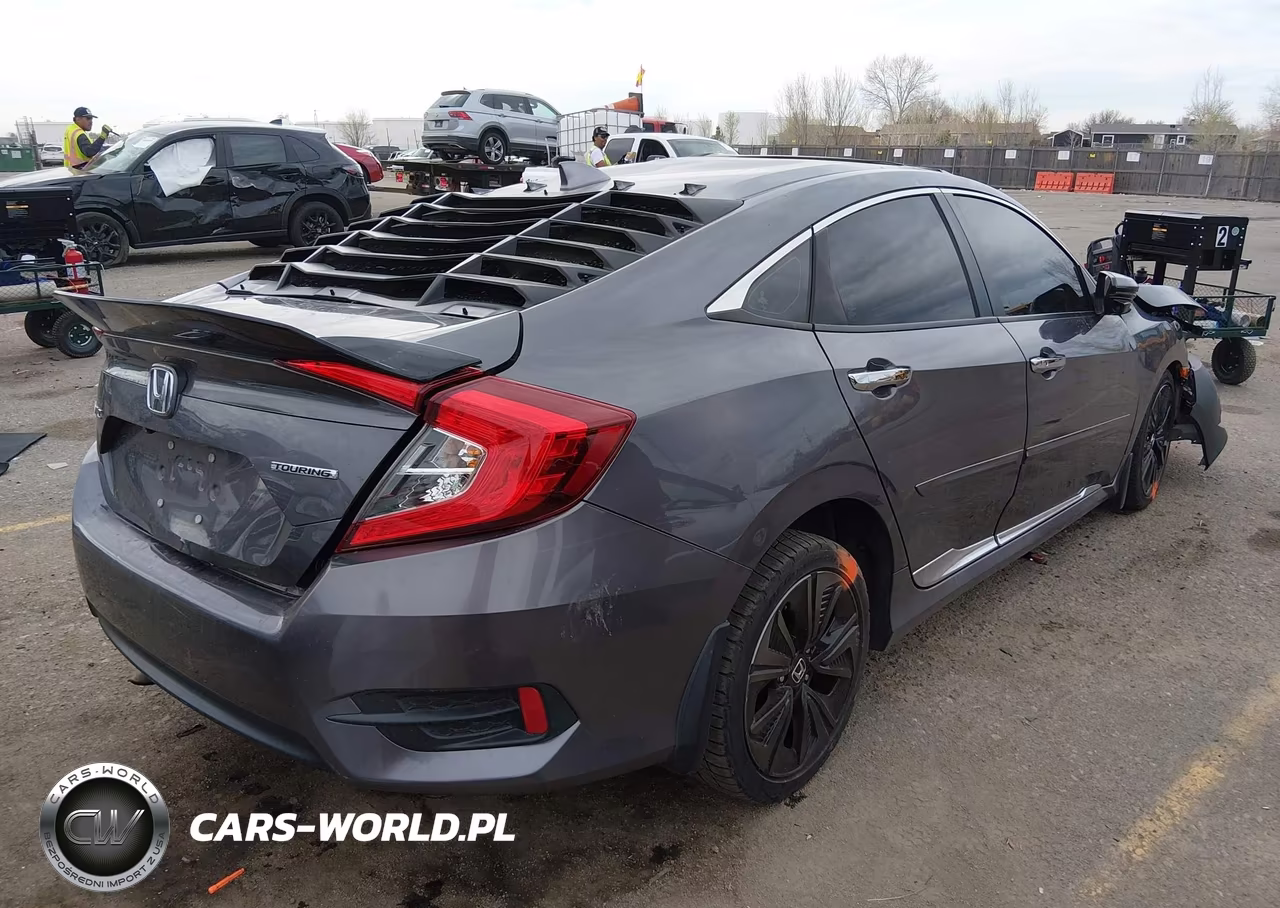 2016 Honda Civic Touring VIN:19XFC1F99GE039295 - 4