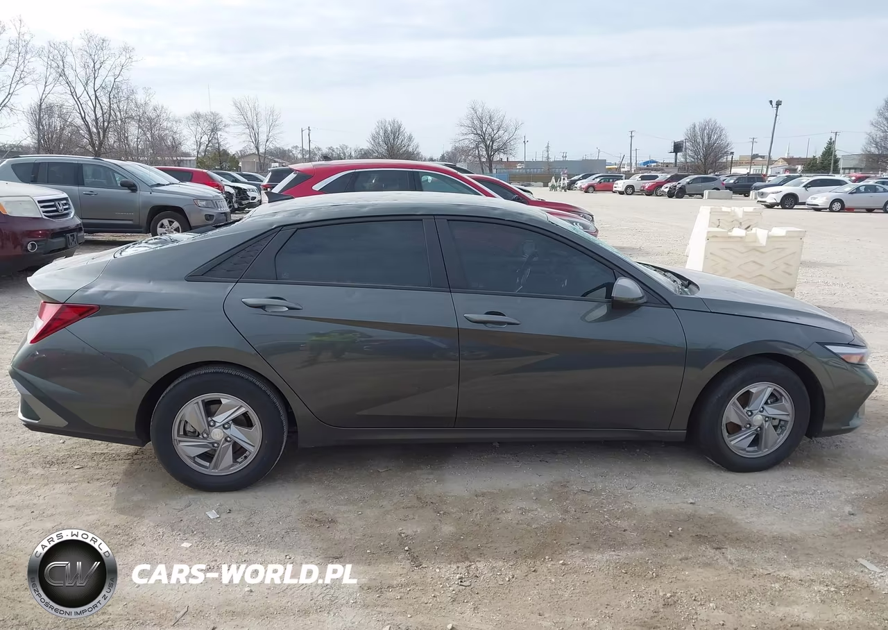 2024 Hyundai Elantra Se VIN:KMHLL4DG1RU659449 - 13