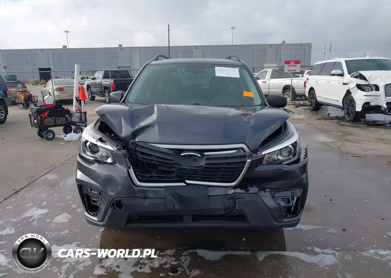 2020 Subaru Forester VIN:JF2SKADCXLH400328 - 12