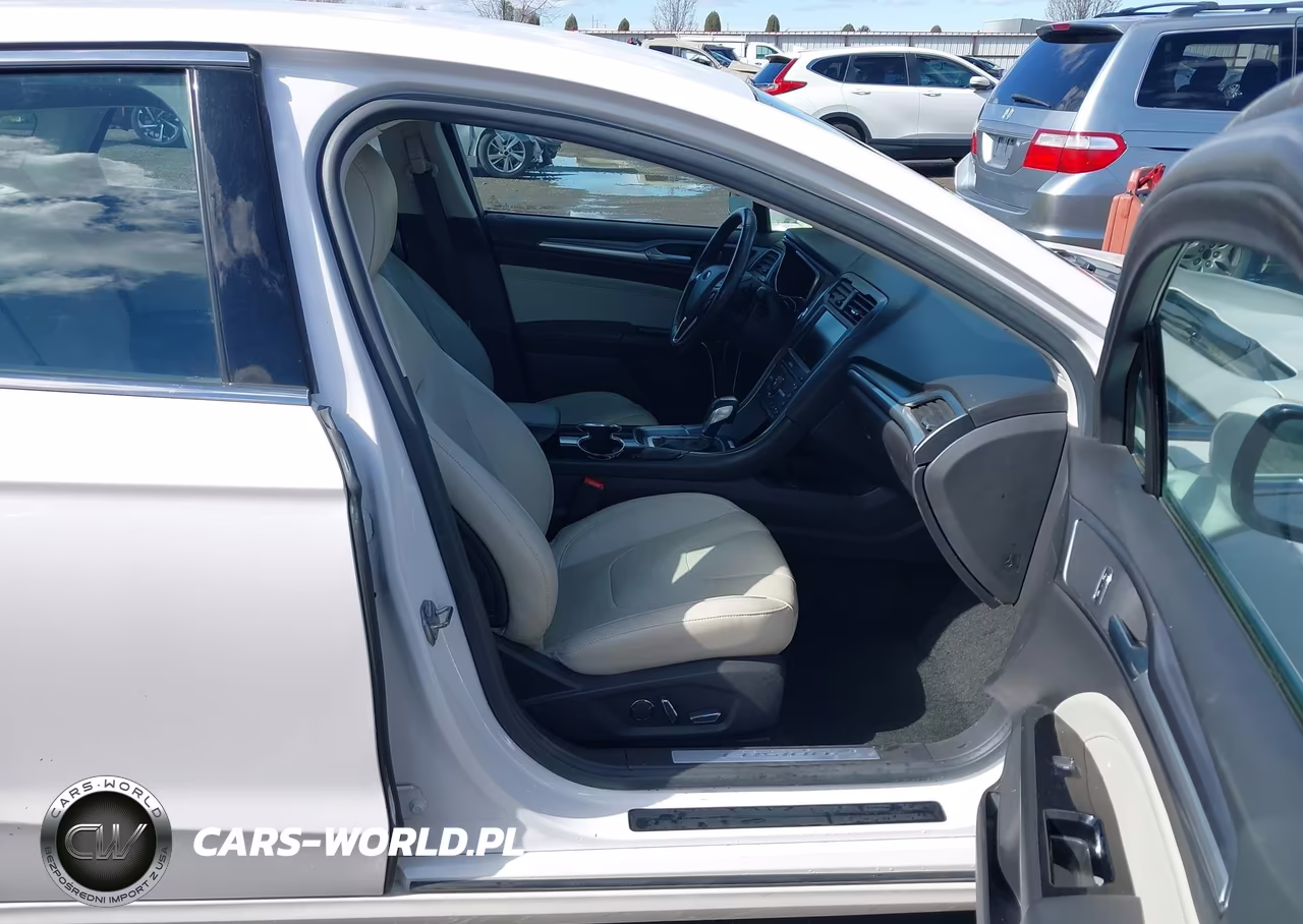 2016 Ford Fusion Titanium VIN:3FA6P0D90GR116376 - 5