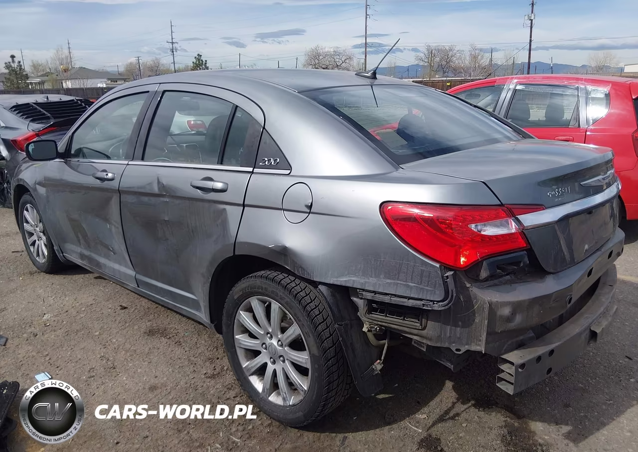 2013 Chrysler 200 Touring VIN:1C3CCBBB5DN501378 - 3