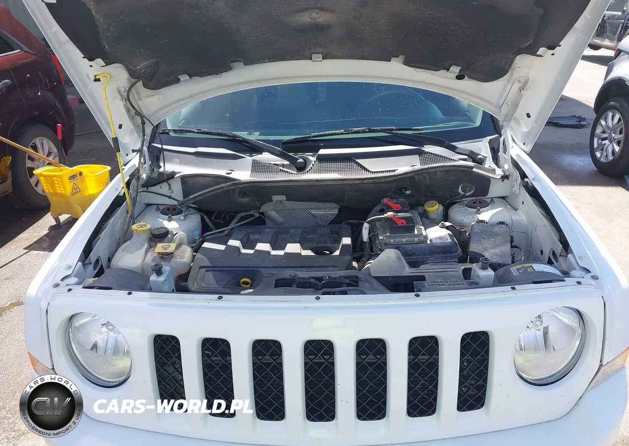 2016 Jeep Patriot Sport VIN:1C4NJRBB4GD566364 - 10