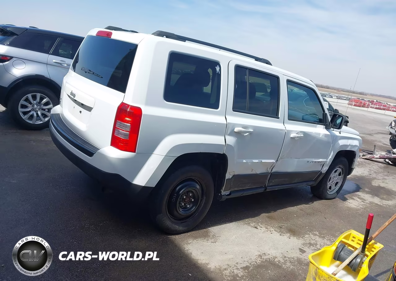 2016 Jeep Patriot Sport VIN:1C4NJRBB4GD566364 - 14