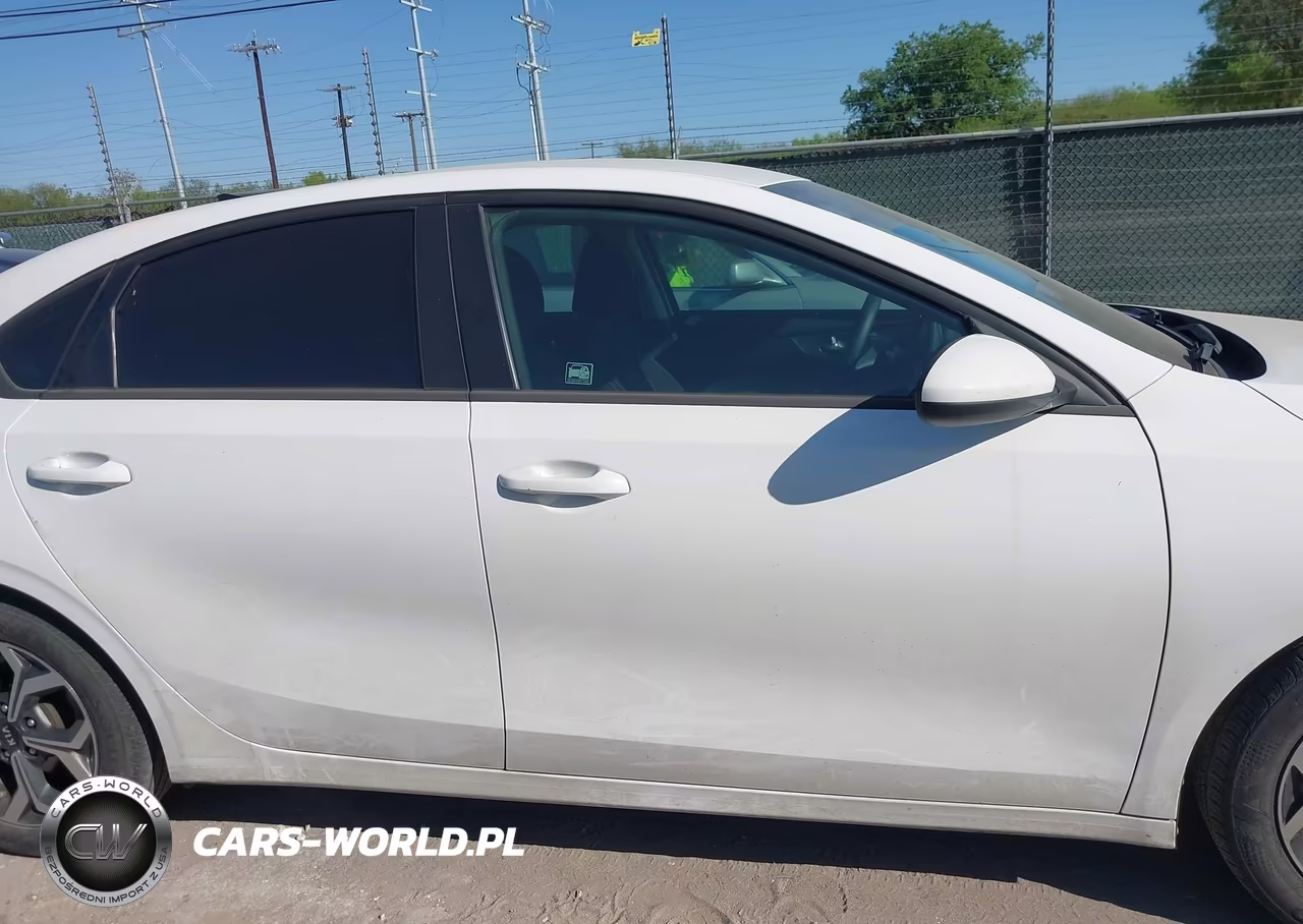 2021 Kia Forte Lxs VIN:3KPF24AD3ME392448 - 14