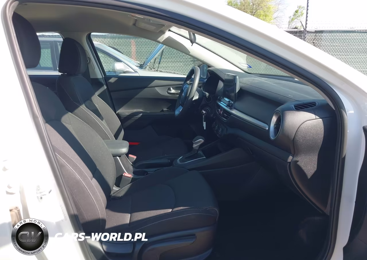2021 Kia Forte Lxs VIN:3KPF24AD3ME392448 - 5