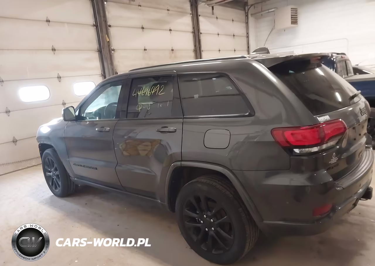 2021 Jeep Grand Cherokee Laredo X 4X4 VIN:1C4RJFAG7MC709323 - 14