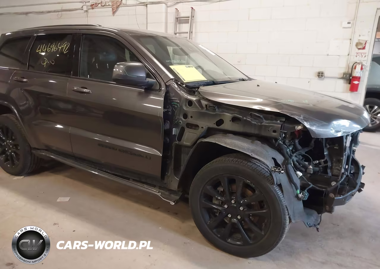 2021 Jeep Grand Cherokee Laredo X 4X4 VIN:1C4RJFAG7MC709323 - 17