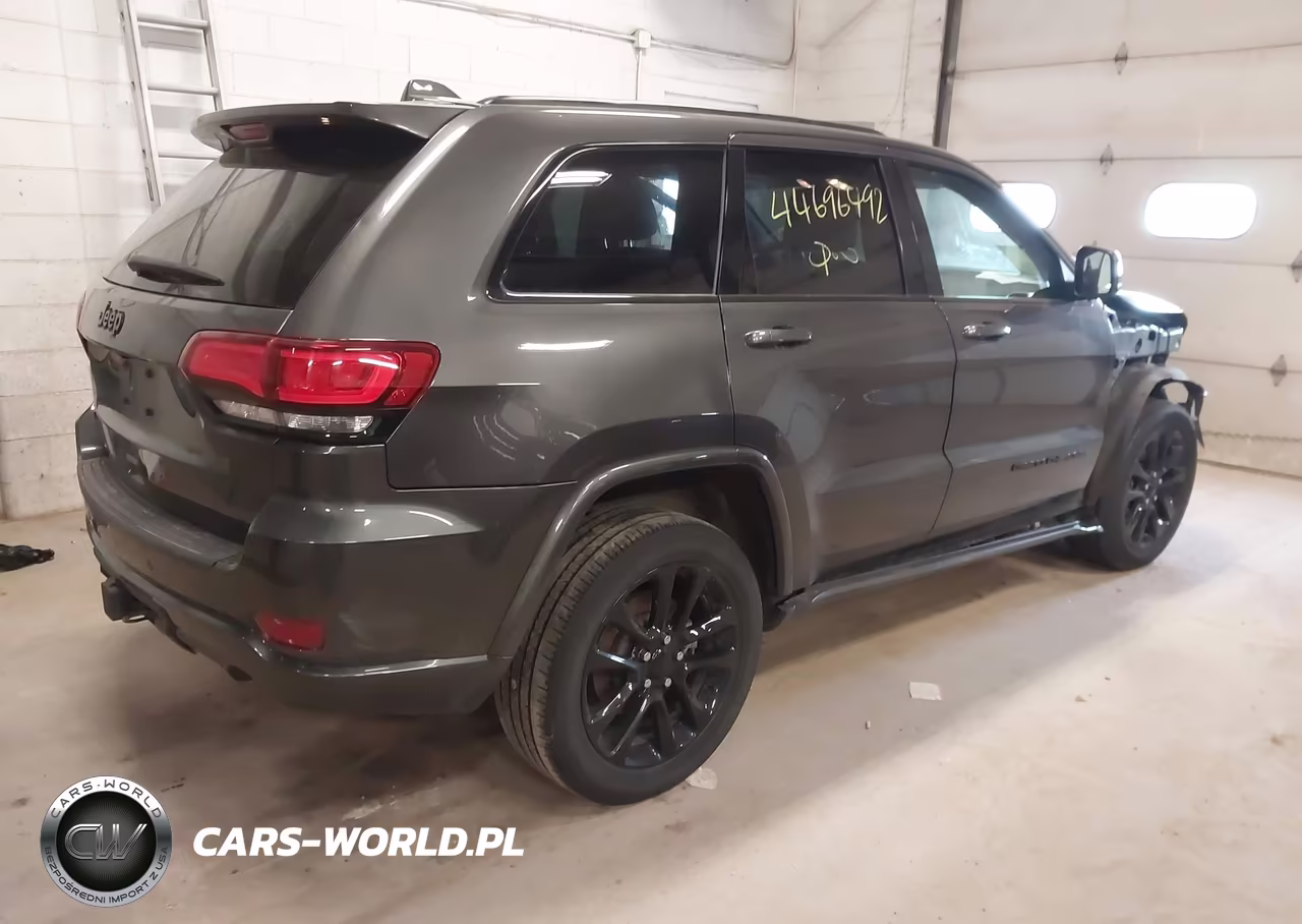 2021 Jeep Grand Cherokee Laredo X 4X4 VIN:1C4RJFAG7MC709323 - 4