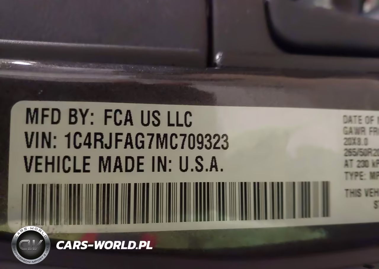 2021 Jeep Grand Cherokee Laredo X 4X4 VIN:1C4RJFAG7MC709323 - 9