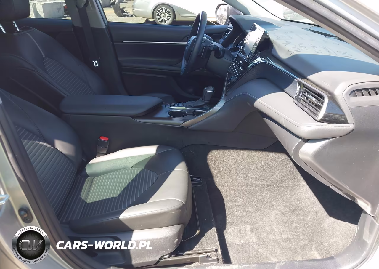 2022 Toyota Camry Nightshade Edition Hybrid VIN:4T1T31AK4NU042984 - 5