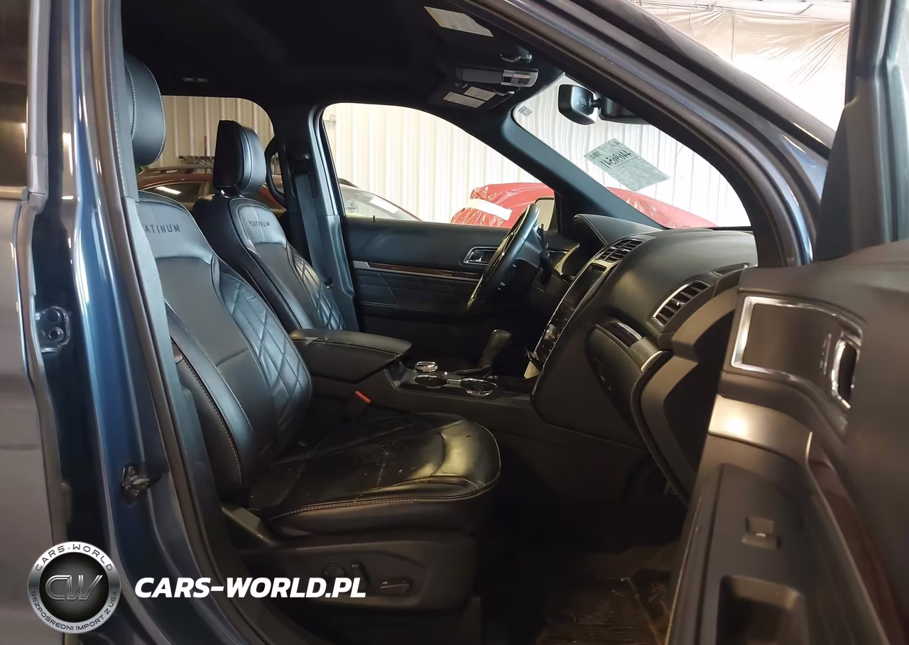2019 Ford Explorer Platinum VIN:1FM5K8HT7KGA71196 - 5