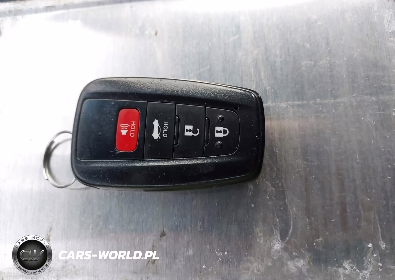 2018 Toyota Camry Le VIN:4T1B11HK3JU560263 - 11