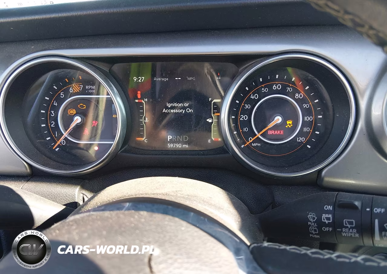2020 Jeep Wrangler Unlimited Sahara 4X4 VIN:1C4HJXENXLW198018 - 7
