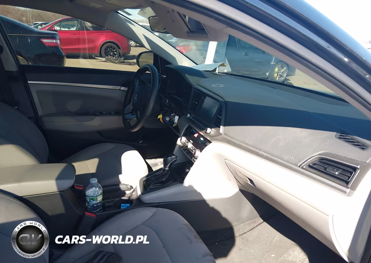 2020 Hyundai Elantra Sel VIN:5NPD84LF6LH583618 - 5