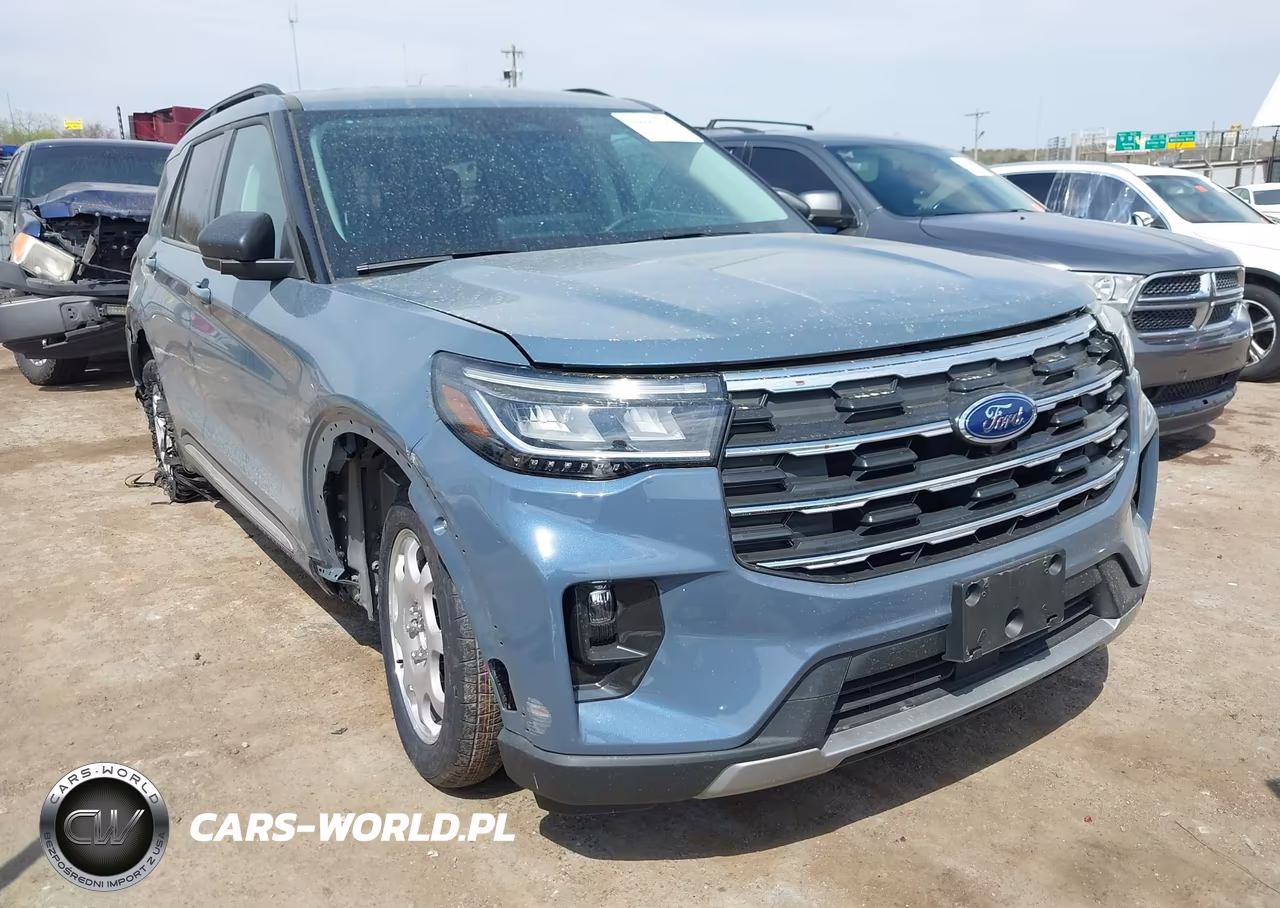 2025 Ford Explorer Active – zdjęcie 1 z 18