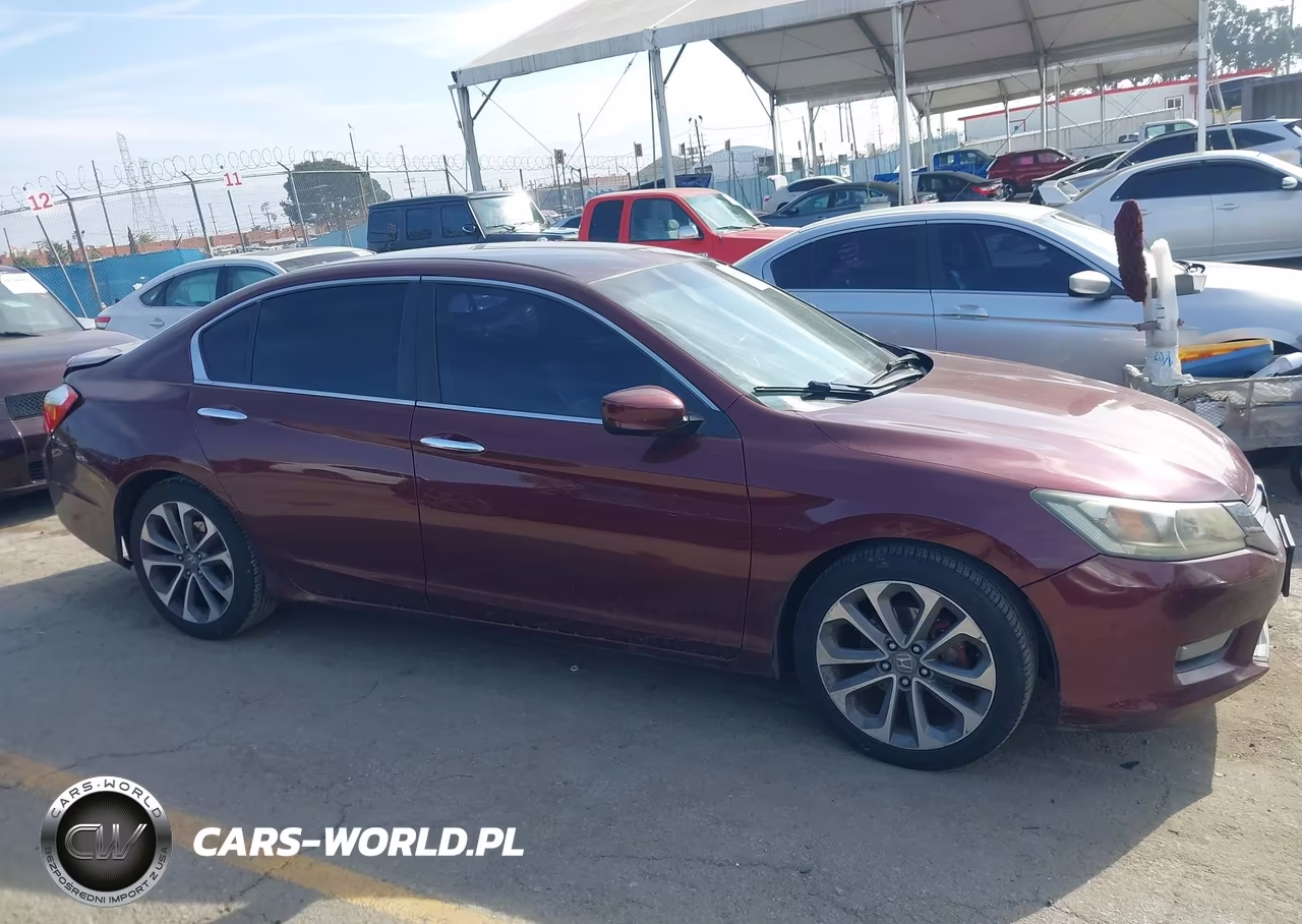 2014 Honda Accord Sport VIN:1HGCR2F56EA014618 - 13