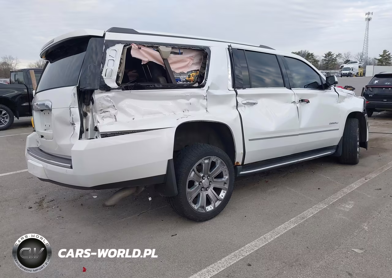 2017 GMC Yukon Xl Denali VIN:1GKS2HKJ1HR219827 - 4
