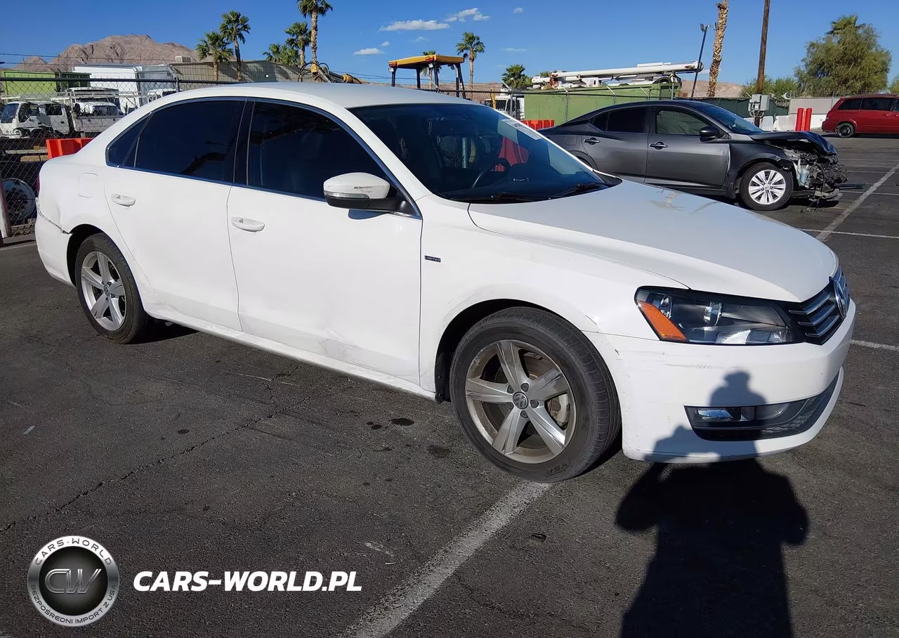 2015 Volkswagen Passat 1.8T Limited Edition VIN:1VWAT7A32FC109691 - 1