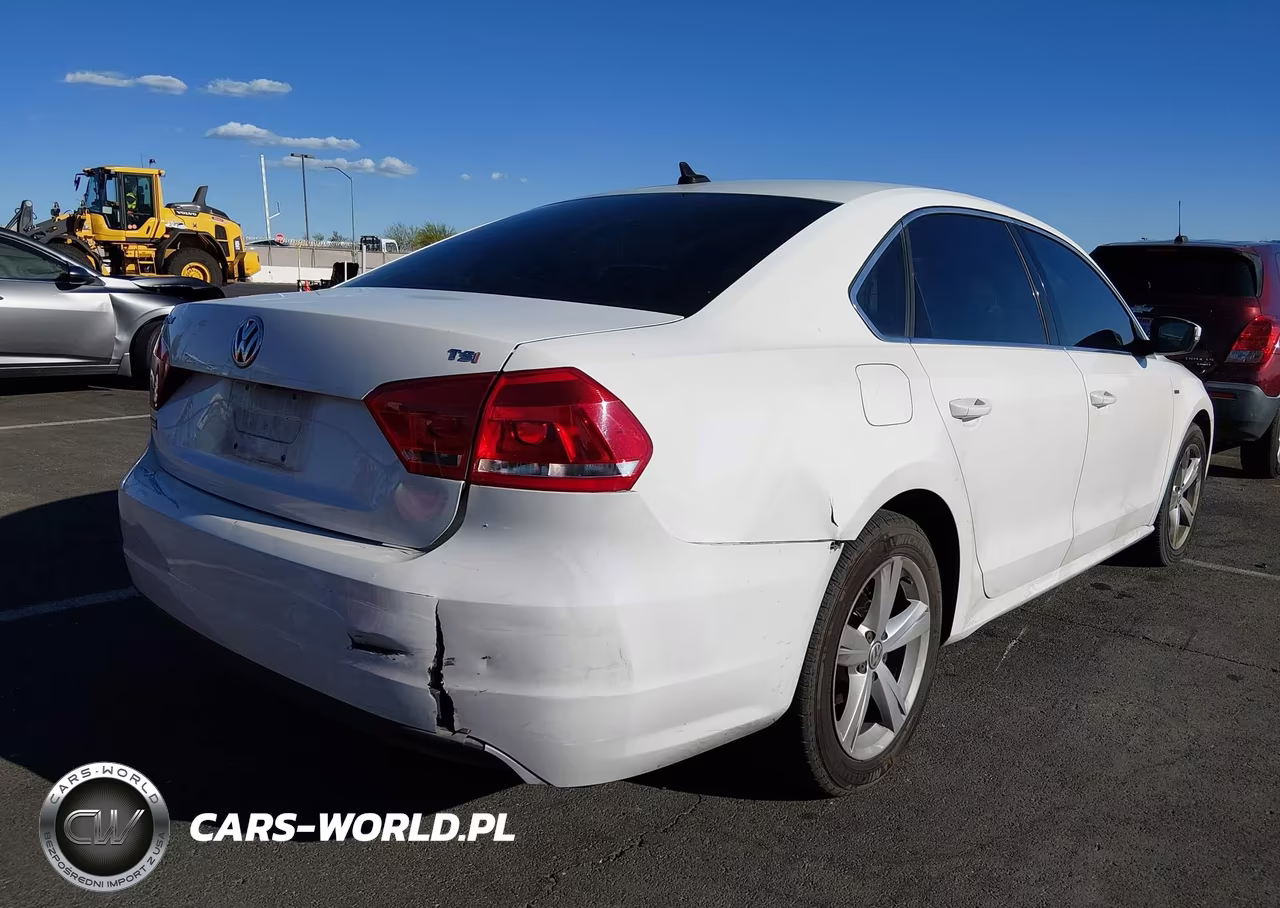 2015 Volkswagen Passat 1.8T Limited Edition VIN:1VWAT7A32FC109691 - 6