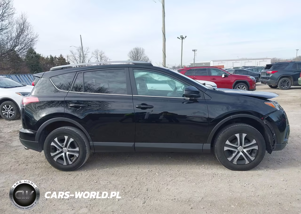2018 Toyota Rav4 Le VIN:2T3BFREV9JW780447 - 13