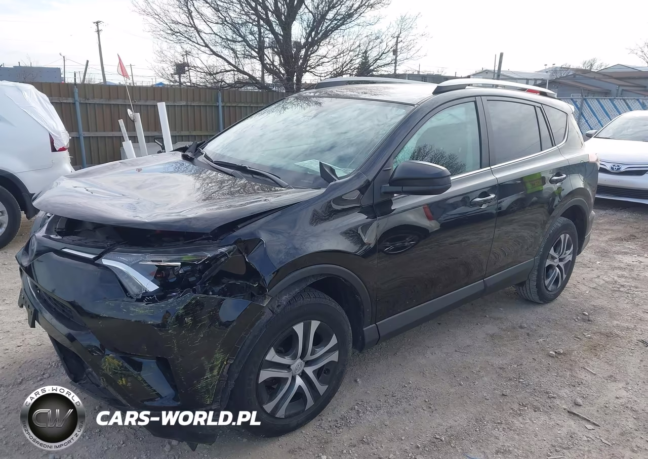 2018 Toyota Rav4 Le VIN:2T3BFREV9JW780447 - 2