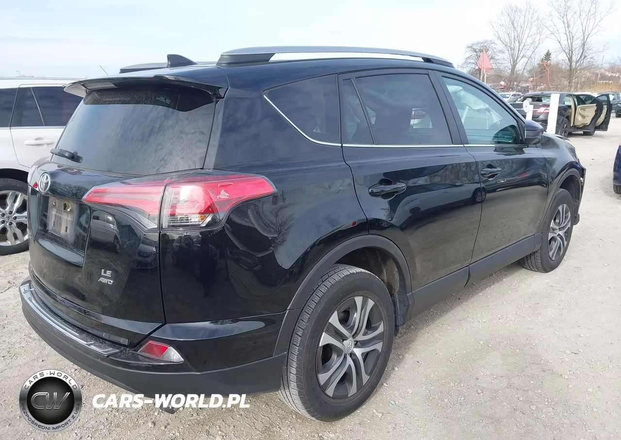 2018 Toyota Rav4 Le VIN:2T3BFREV9JW780447 - 4