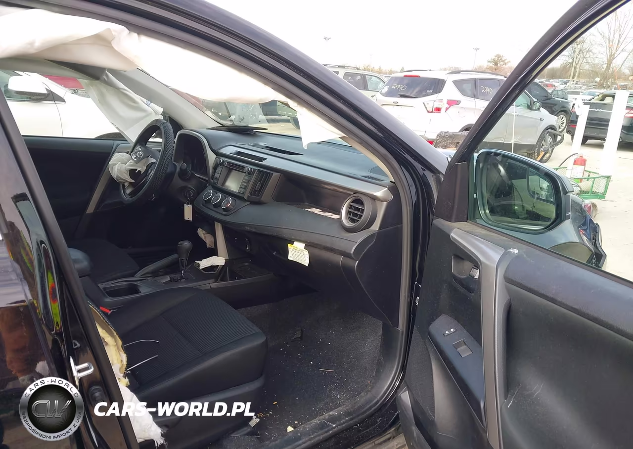2018 Toyota Rav4 Le VIN:2T3BFREV9JW780447 - 5