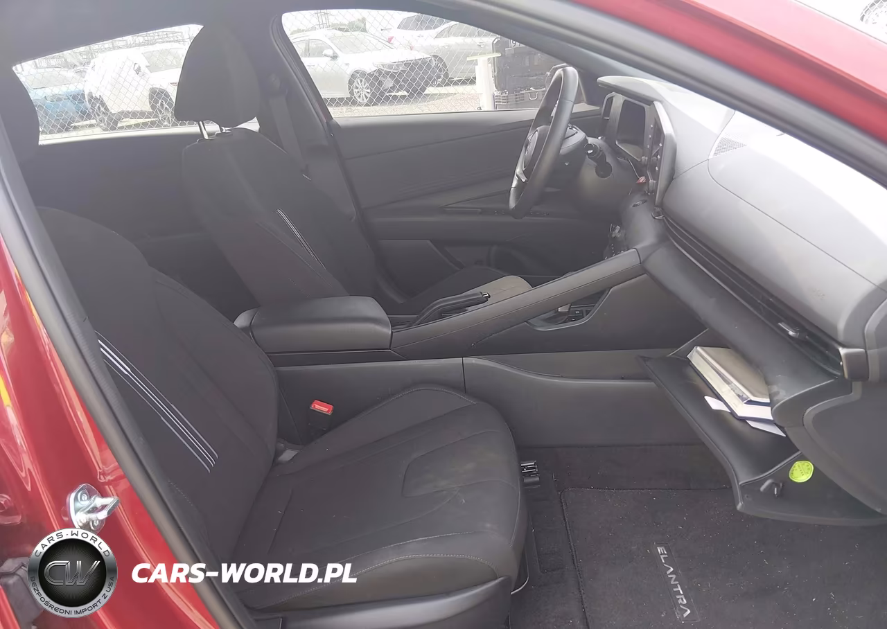 2025 Hyundai Elantra Sel Sport VIN:KMHLM4DG5SU011857 - 5
