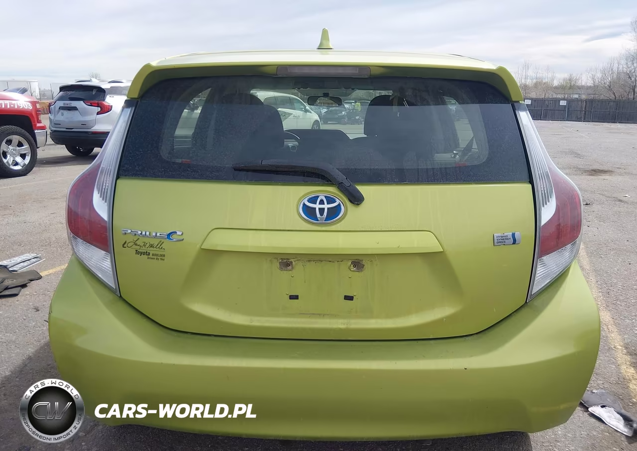 2015 Toyota Prius C Two VIN:JTDKDTB31F1112282 - 17