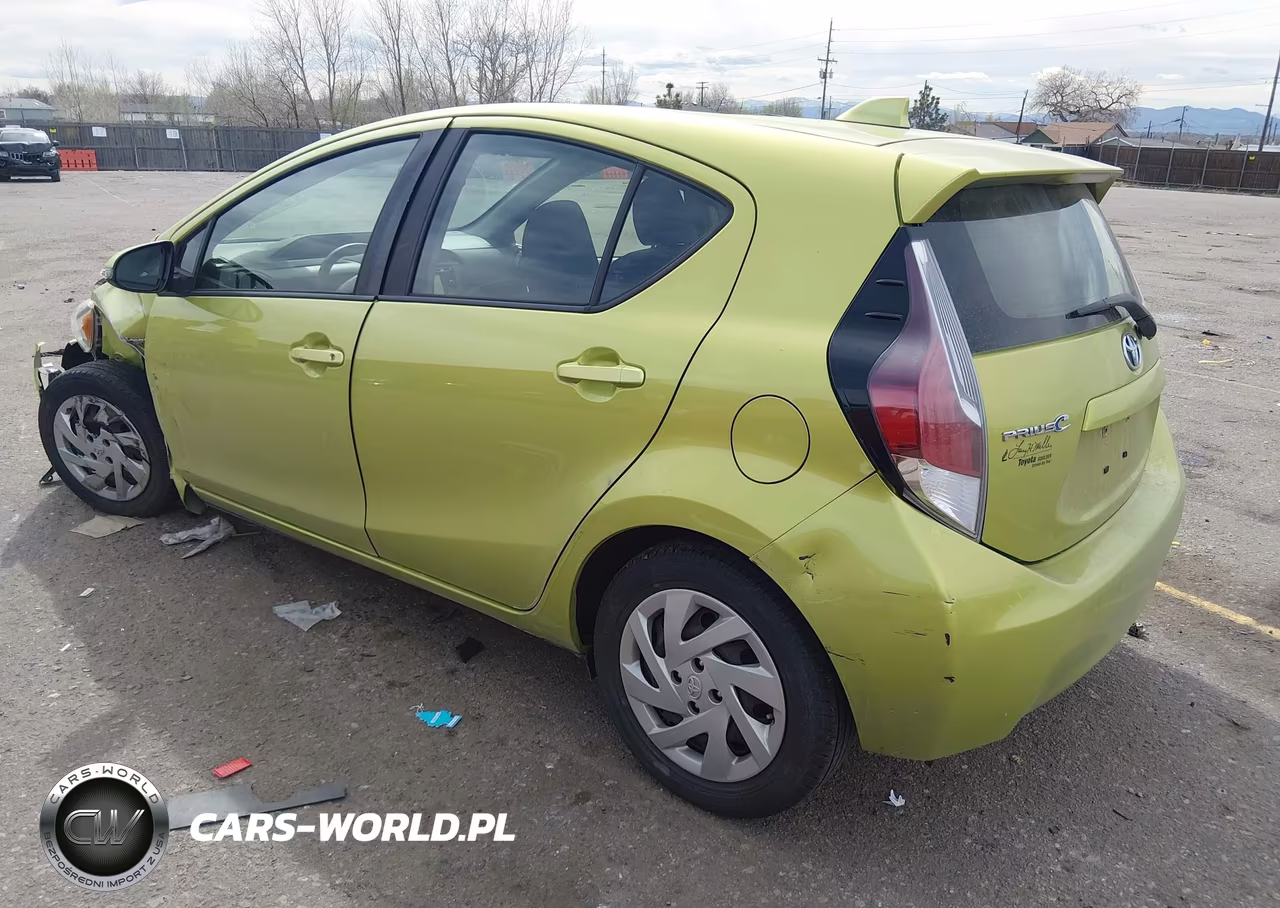 2015 Toyota Prius C Two VIN:JTDKDTB31F1112282 - 3