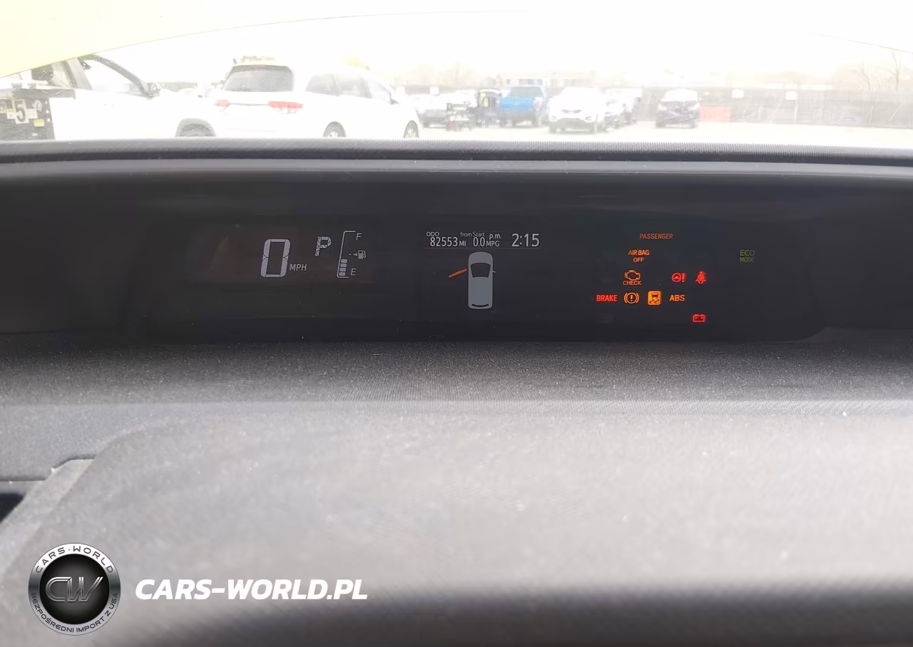 2015 Toyota Prius C Two VIN:JTDKDTB31F1112282 - 7