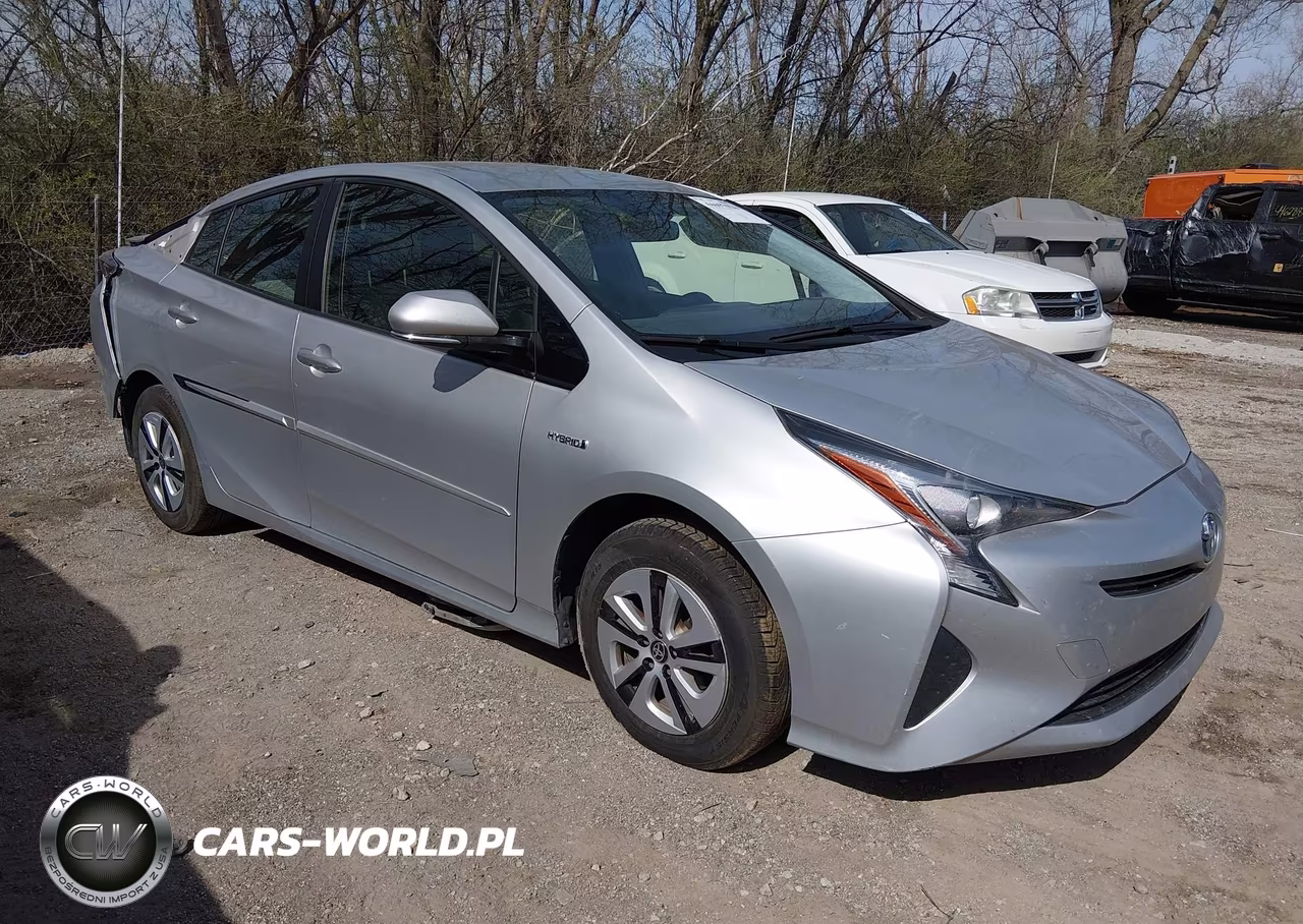 2016 Toyota Prius Three
