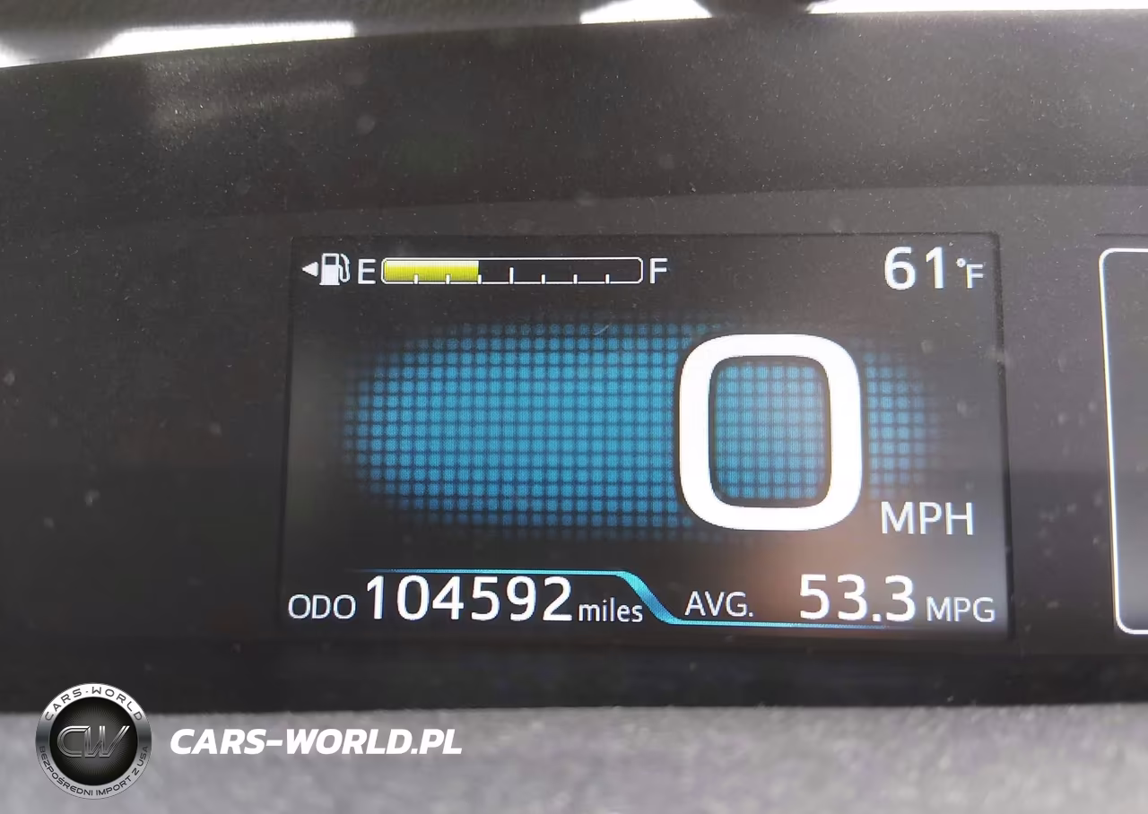 2016 Toyota Prius Three VIN:JTDKARFU1G3018570 - 15