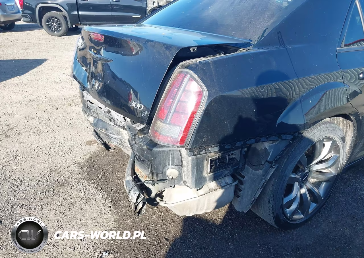 2014 Chrysler 300 300S VIN:2C3CCABG2EH355490 - 6