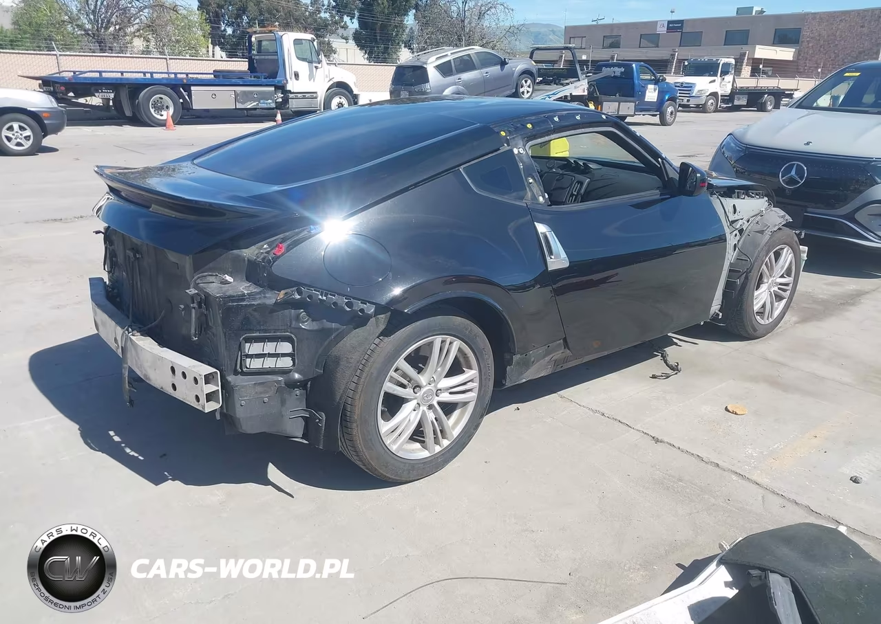 2016 Nissan 370Z Nismo VIN:JN1AZ4EH7GM936140 - 4
