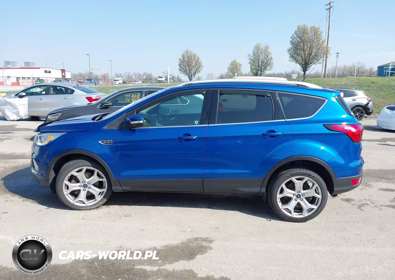 2019 Ford Escape Titanium VIN:1FMCU9J97KUC03610 - 14