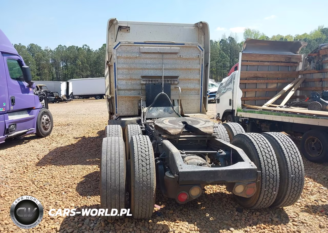 2013 Peterbilt 386 VIN:1XPHD49X2DD202821 - 15