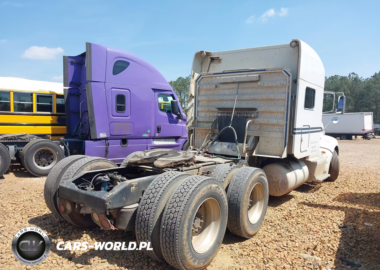 2013 Peterbilt 386 VIN:1XPHD49X2DD202821 - 4