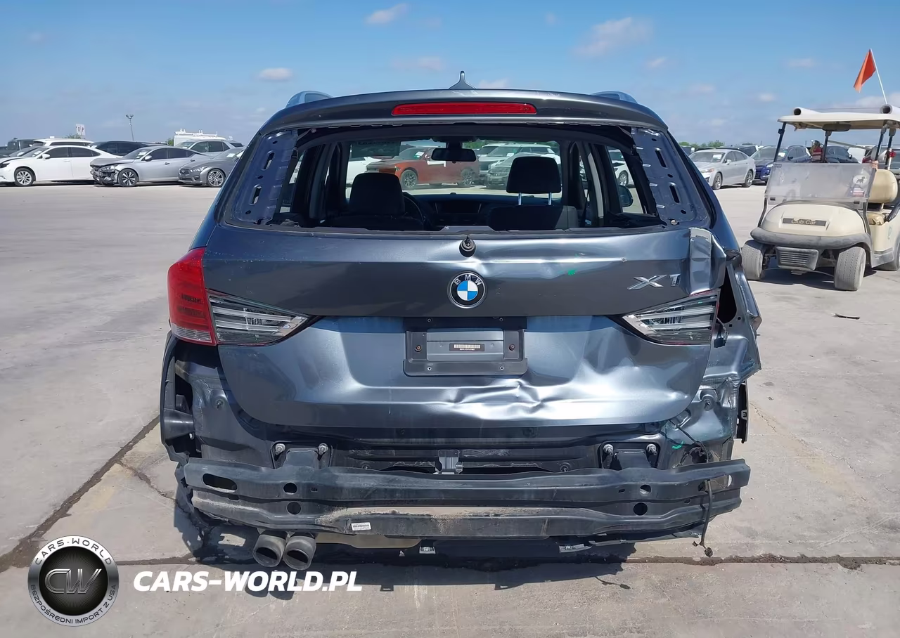 2015 BMW X1 xDrive28I VIN:WBAVL1C57FVY24807 - 17