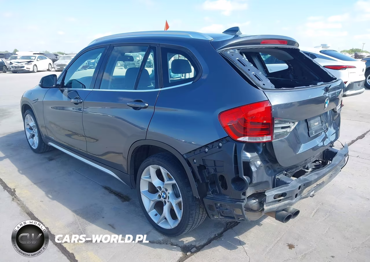 2015 BMW X1 xDrive28I VIN:WBAVL1C57FVY24807 - 3